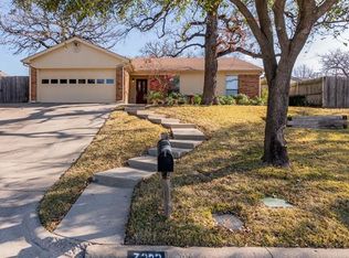7232 Timberlane Dr, Fort Worth, TX 76182