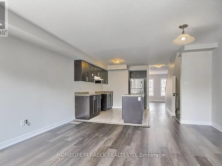 70 Knotty Pine Ave — Photo 11