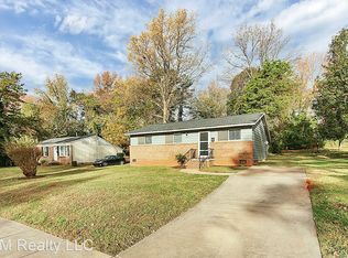 2700 Thornton Rd, Charlotte, NC 28208