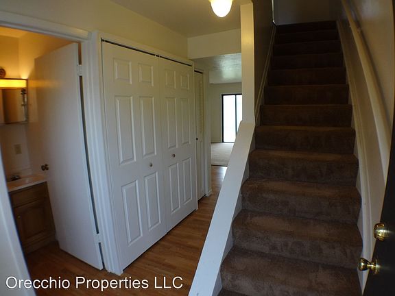 2nd image of 4670 Scioto Dr APT C