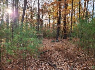 Glen Ln, Stroudsburg, PA 18360