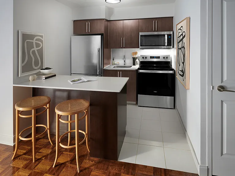 322 Eglinton Ave E — Photo 23