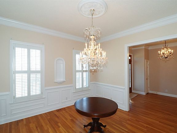 5th image of 31 Oak Dr