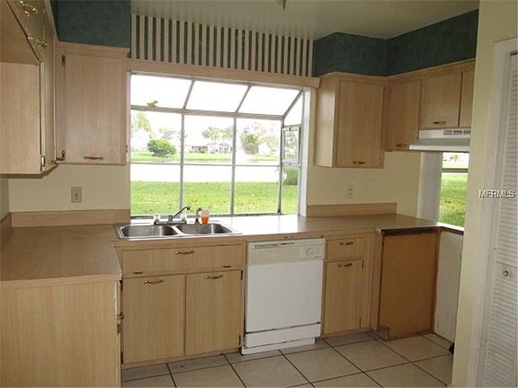 5th image of 3451 Coachlight Dr