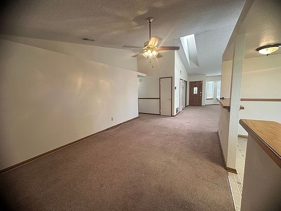 5th image of 3094 Bangor Ave