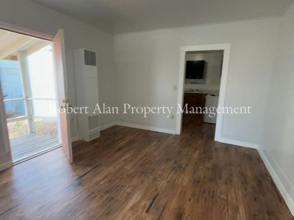 408 SE Byers Ave APT 1