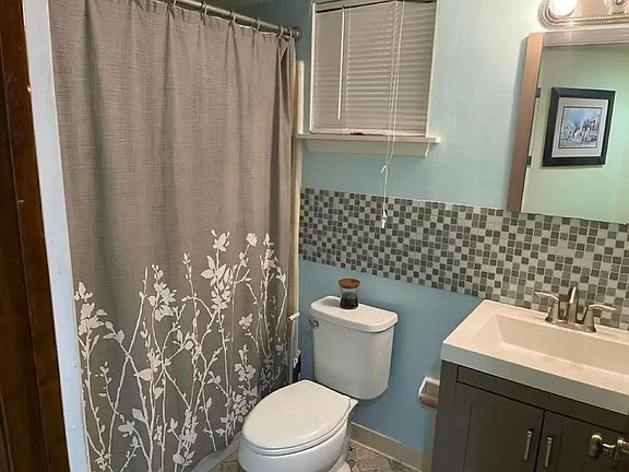 4th image of 1015 Terramont Dr #1