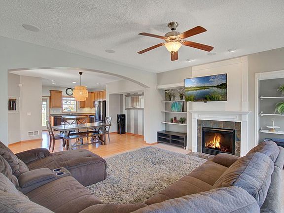 2nd image of 3274 Oak View Dr