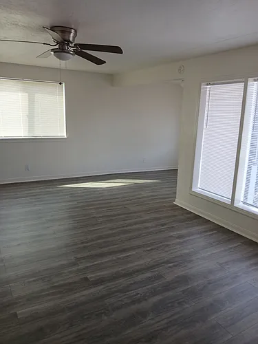 534 E Elm St #534 Photo 1
