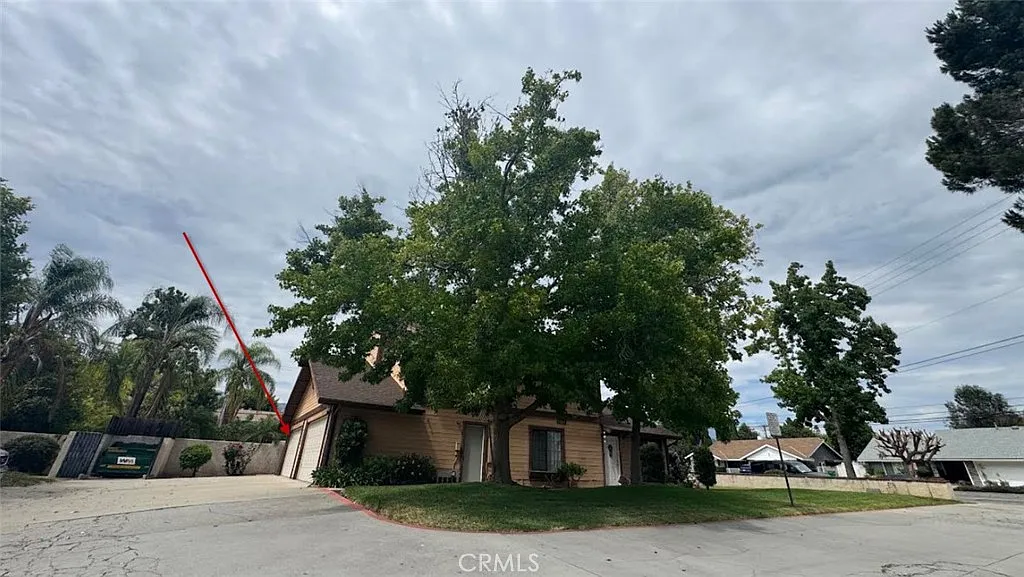 2 bed, 2.5 bath, 1220 sqft, $3,000 — Photo 3
