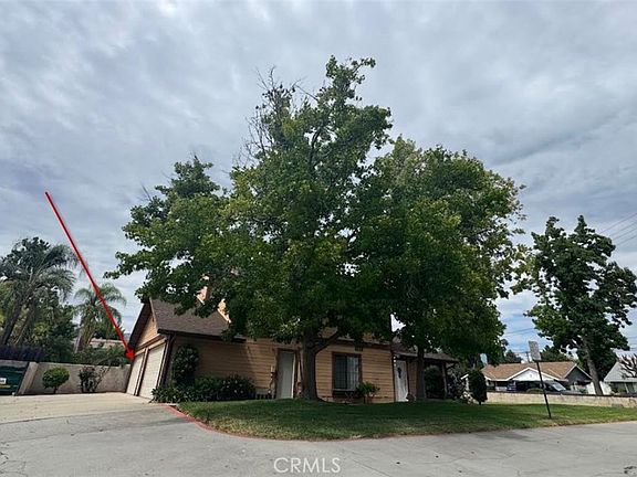 3rd image of 337 S San Dimas Canyon Rd