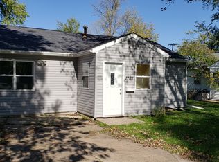1121 W 7th St, Cedar Falls, IA 50613