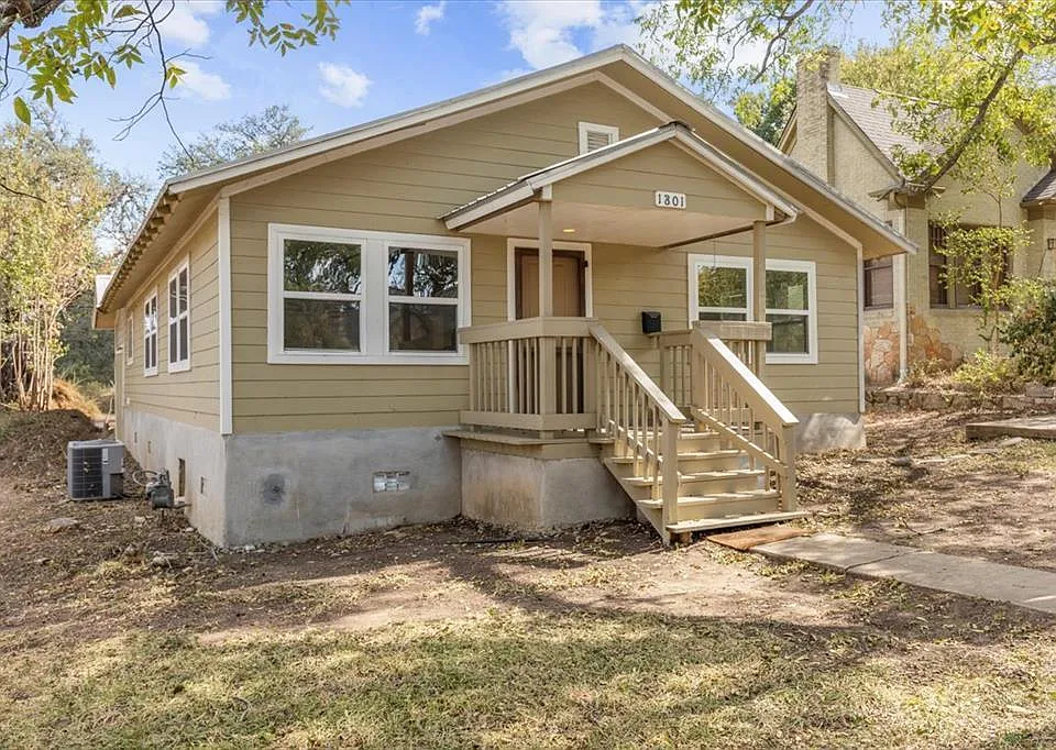 1801 Travis Heights Blvd