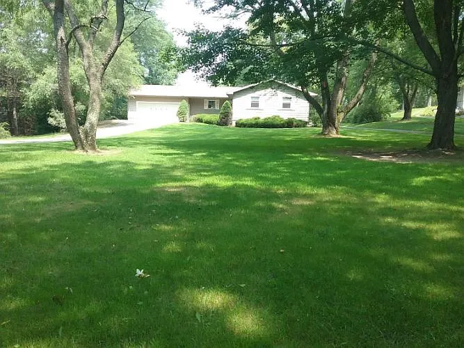 5505 W Schultz Rd photo 1