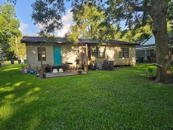 207 S Coleman St, Welsh, LA 70591