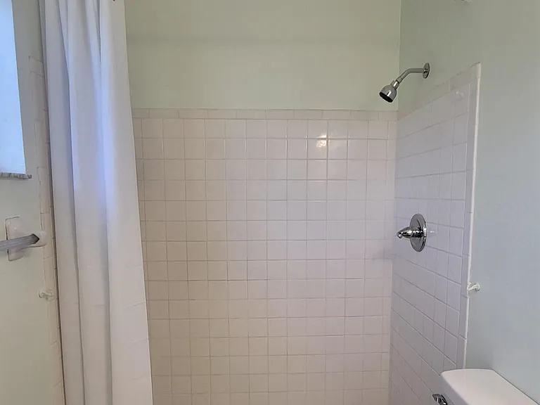 791 Cayuga Ave NE — Photo 17