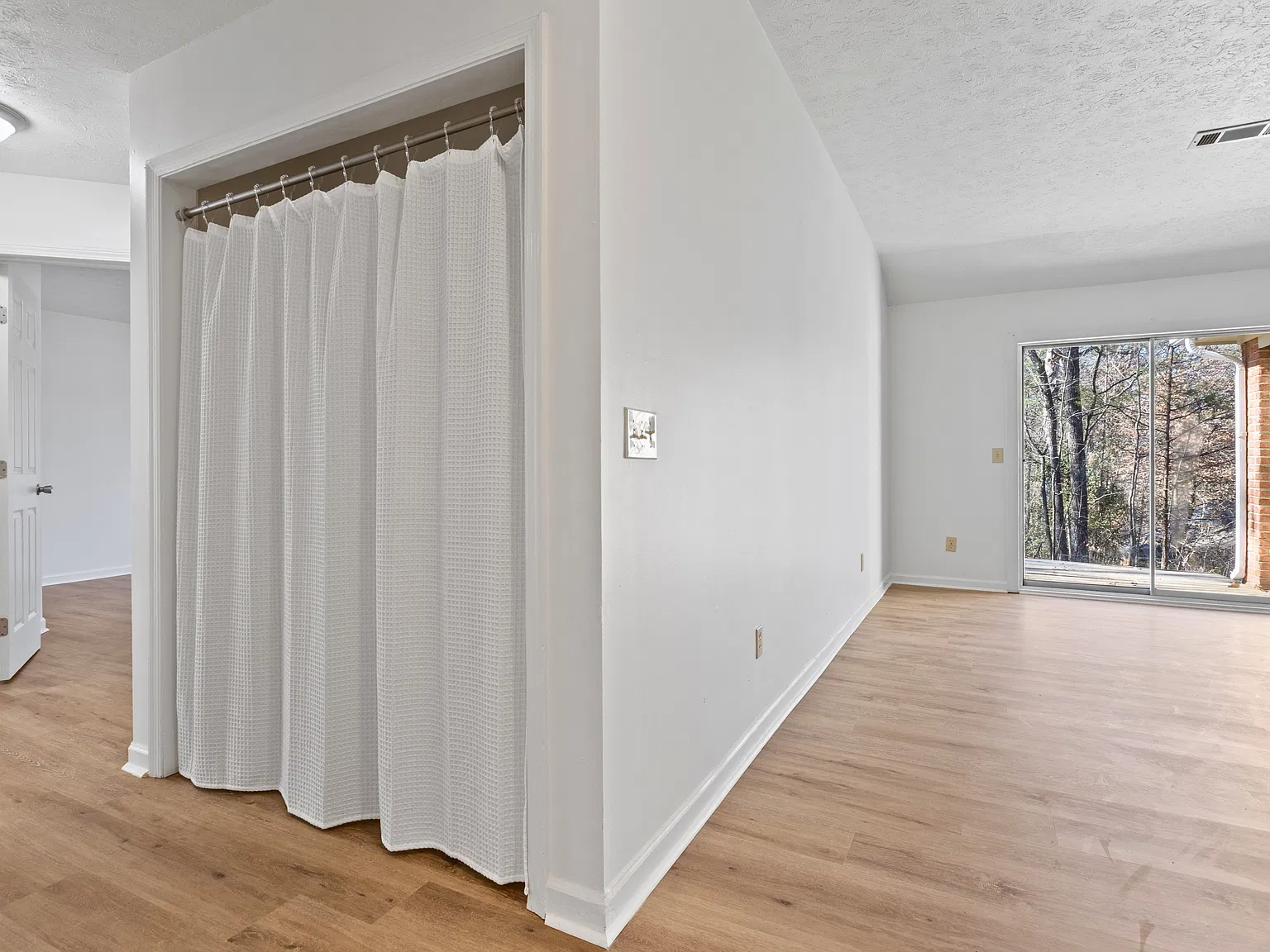 463 Reede Street - 1 — Photo 3