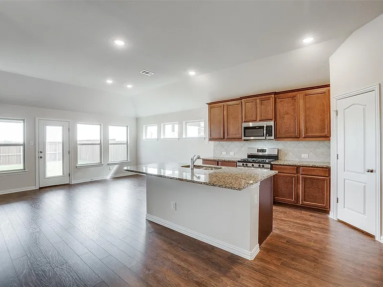 16625 Hidden Cove Dr — Photo 11