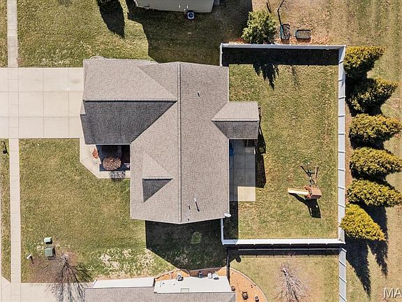 4th image of 1239 Rutledge Dr