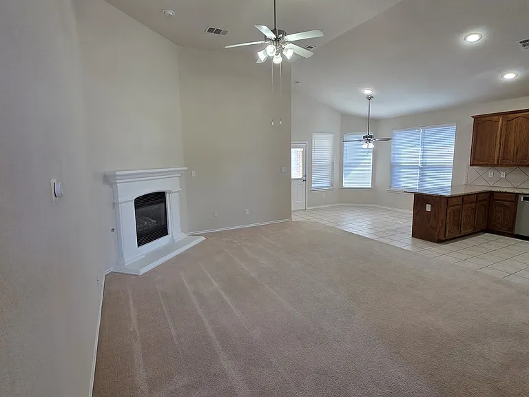 1 Sable Creek Blvd — Photo 2