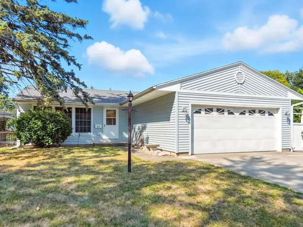 909 Curdes Ave, Fort Wayne, IN 46805