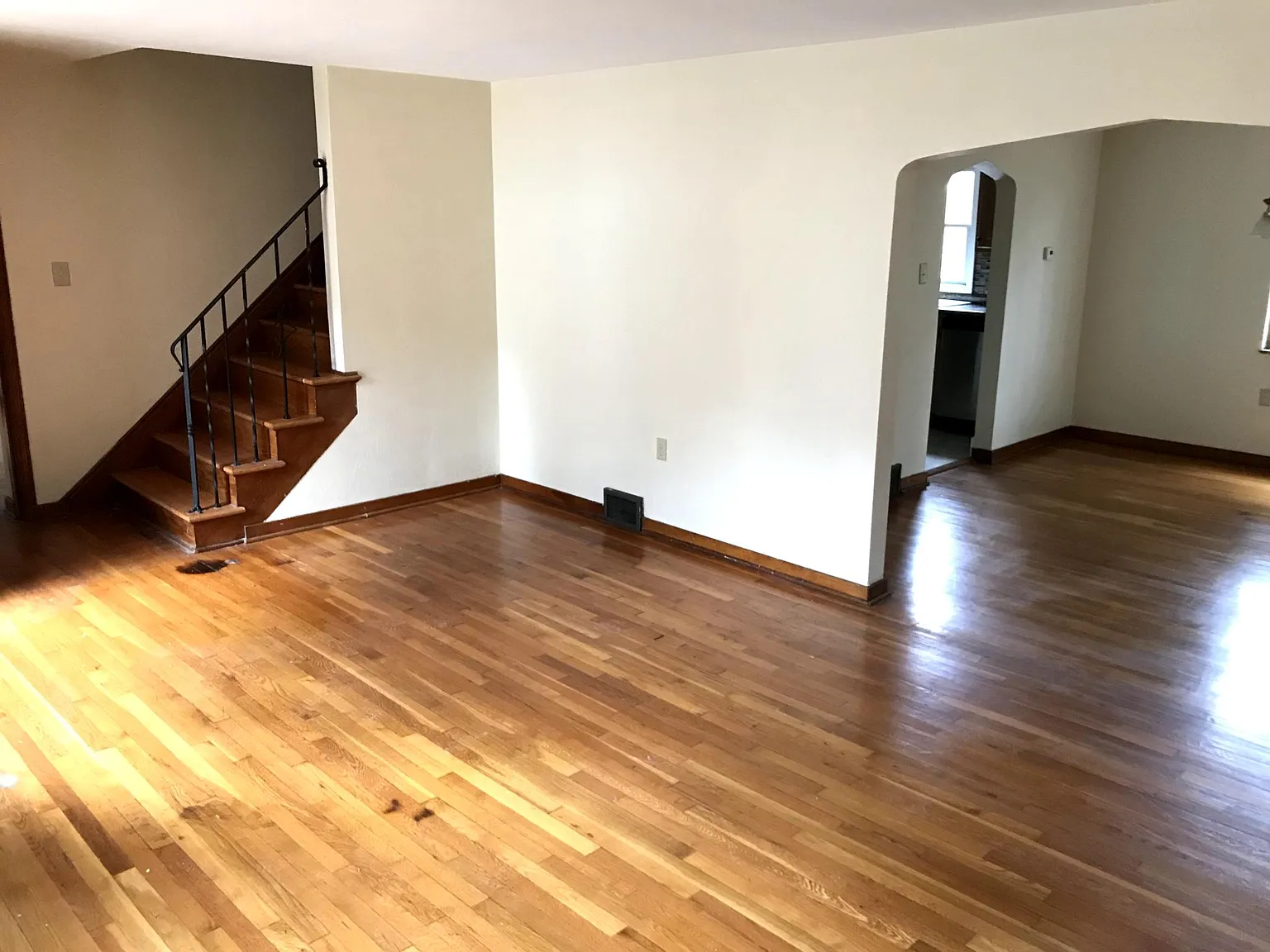 1919 Beech St — Photo 3