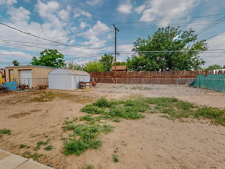 527 Gene Ave NW — Photo 40