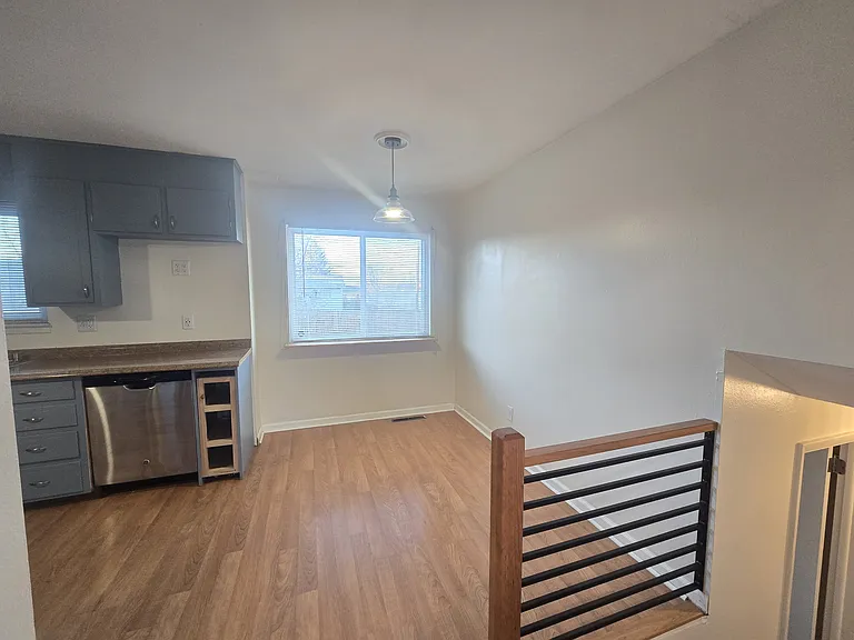 1718 Shenandoah Dr — Photo 4