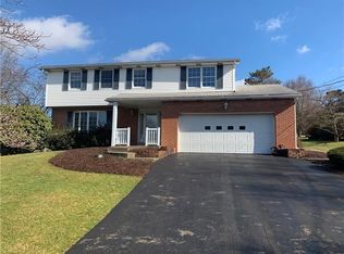 13 Carriage Rd, Greensburg, PA 15601