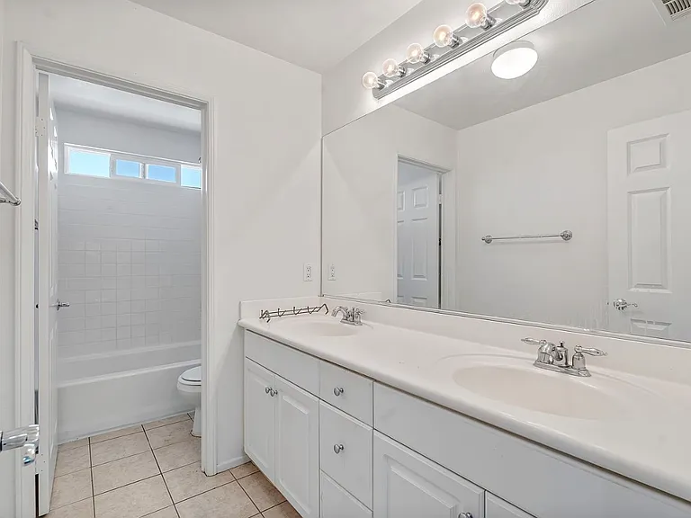 4731 W Avenue J4 — Photo 17