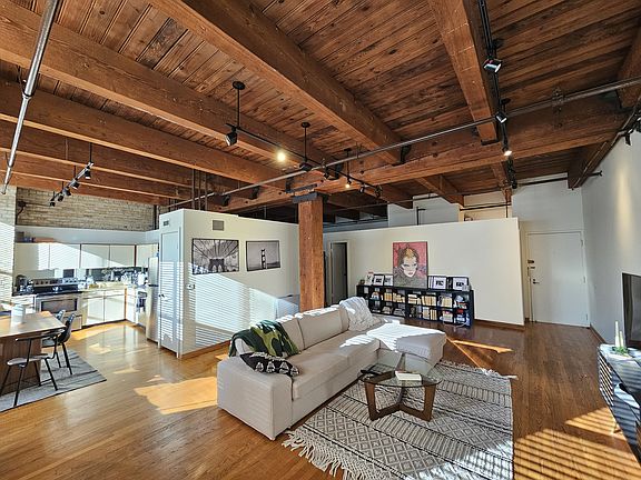 3rd image of 540 N Lake Shore Dr APT 307