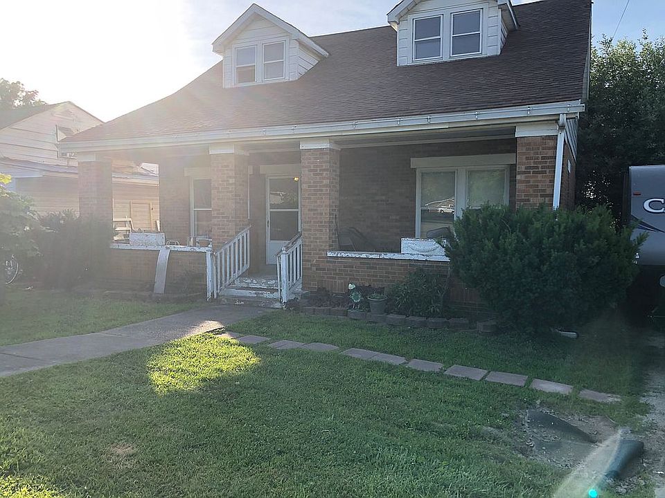 Front yard street view