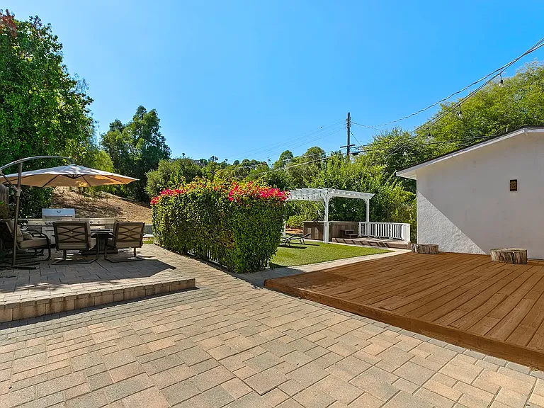 4949 San Feliciano Dr — Photo 29