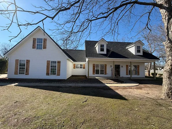 99 Duke Ln, Kathleen, GA 31047