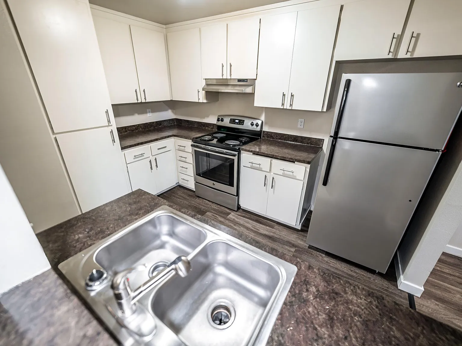 1 bed, 892 sqft, $1,850 — Photo 1