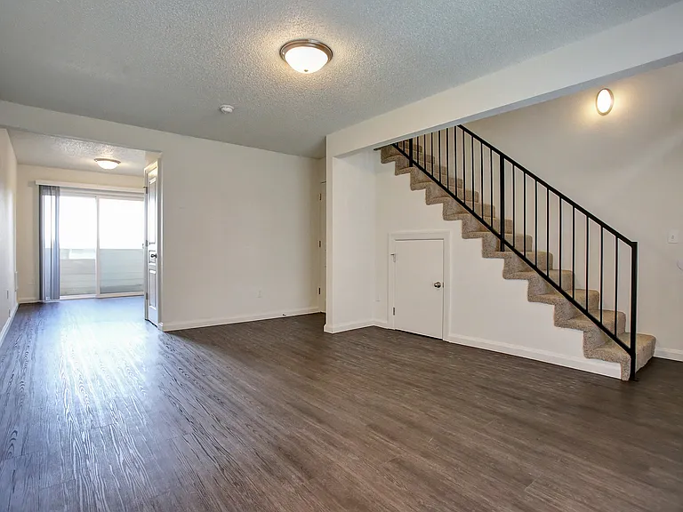 Ironwood Apartments — Photo 17