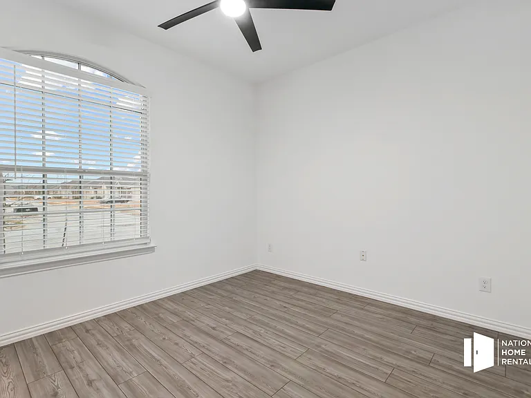 5721 Barbaro Dr — Photo 12