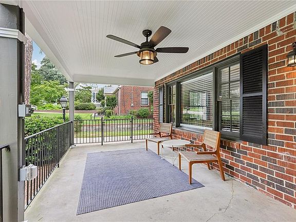 3rd image of 2397 Greylock Pl