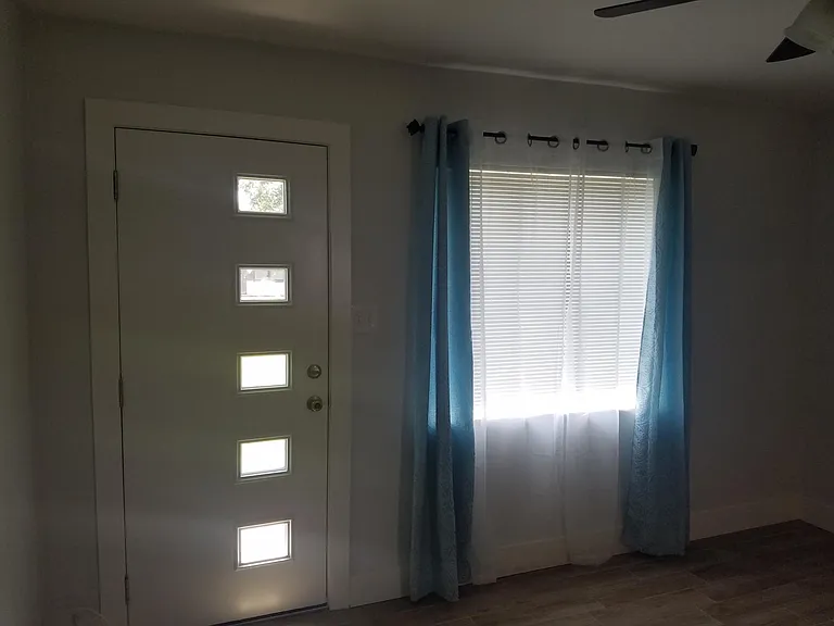 1201 Orange Ave — Photo 3