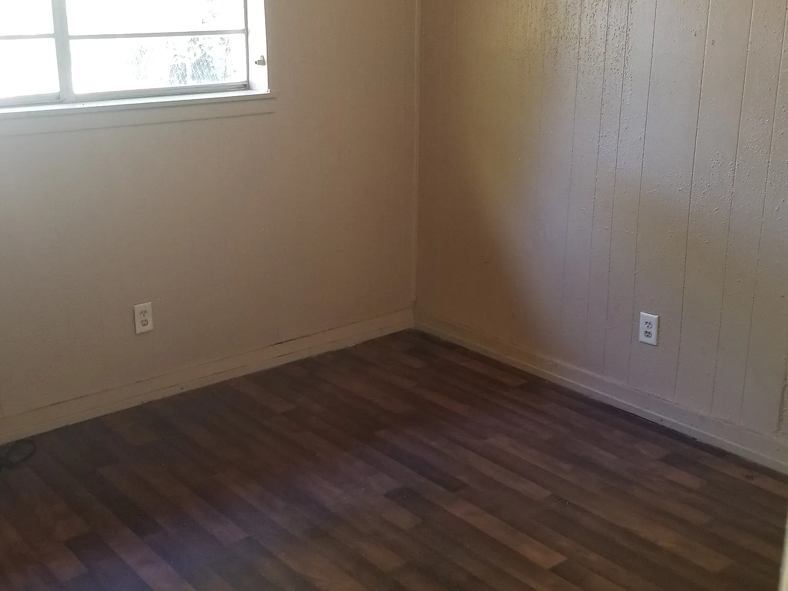 3 bed, 1200 sqft, $950 — Photo 3