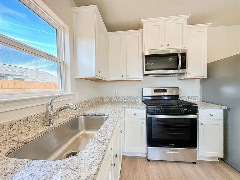 16322 Sweet Grove Dr — Photo 10