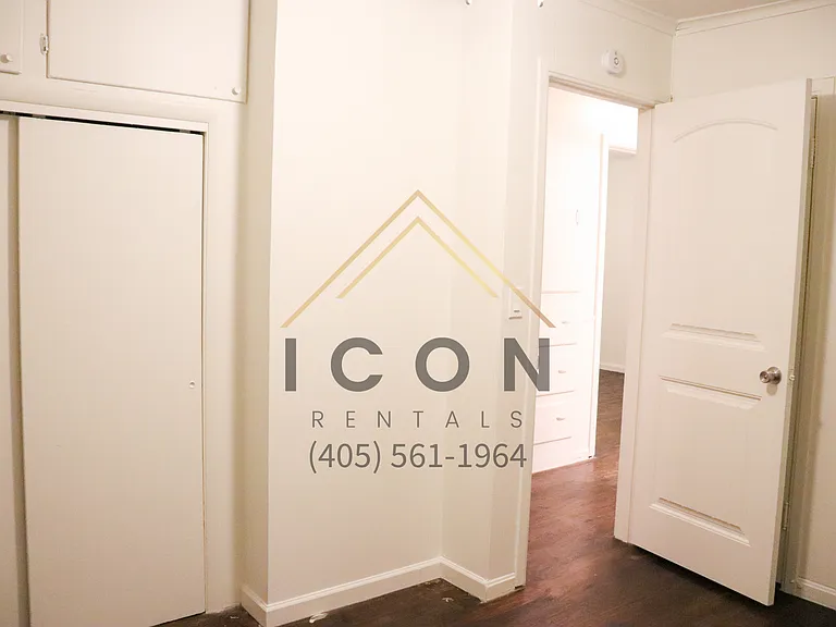 1108 W Warren St — Photo 15