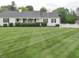 13560 E Bagley Rd, Middleburg Heights, OH 44130