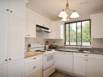 60 Rowayton Woods Dr, Norwalk, CT, 06854