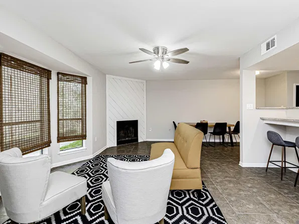 2051 S Brightside View Dr APT C, Baton Rouge, LA 70820