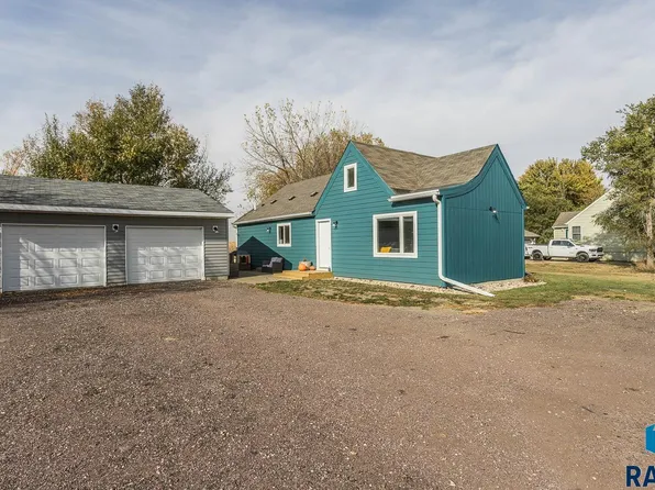 27273 469th Ave, Tea, SD 57064