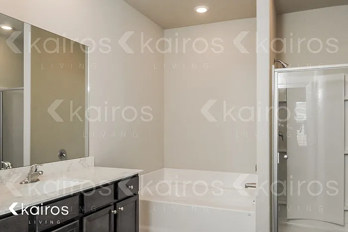 905 NW 4th St — Photo 13