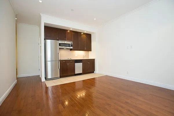 Rented by REAL New York | media 4