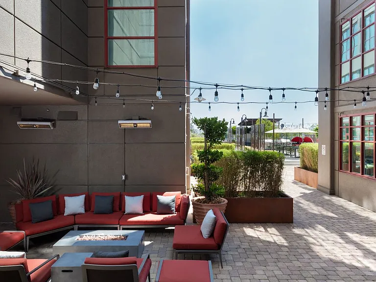 Aqua Via Apartments — Photo 15