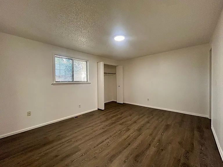 1732 Cambridge Dr — Photo 14